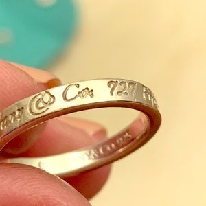 Tiffany & Co. 5th Avenue ring size 7